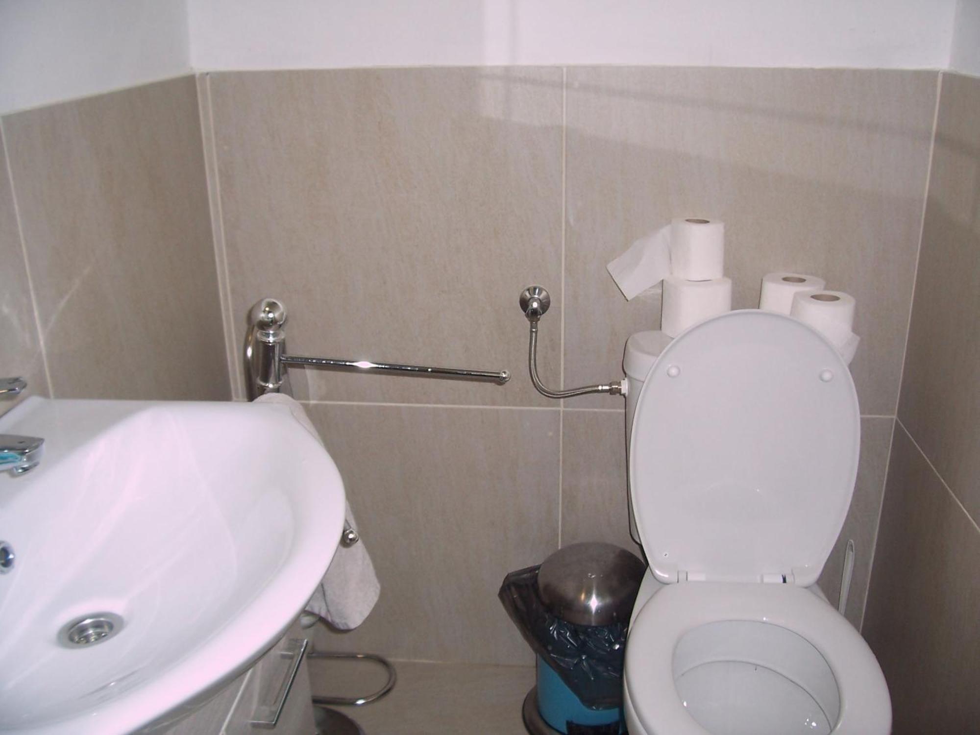 A & E Apartment Будапеща Екстериор снимка