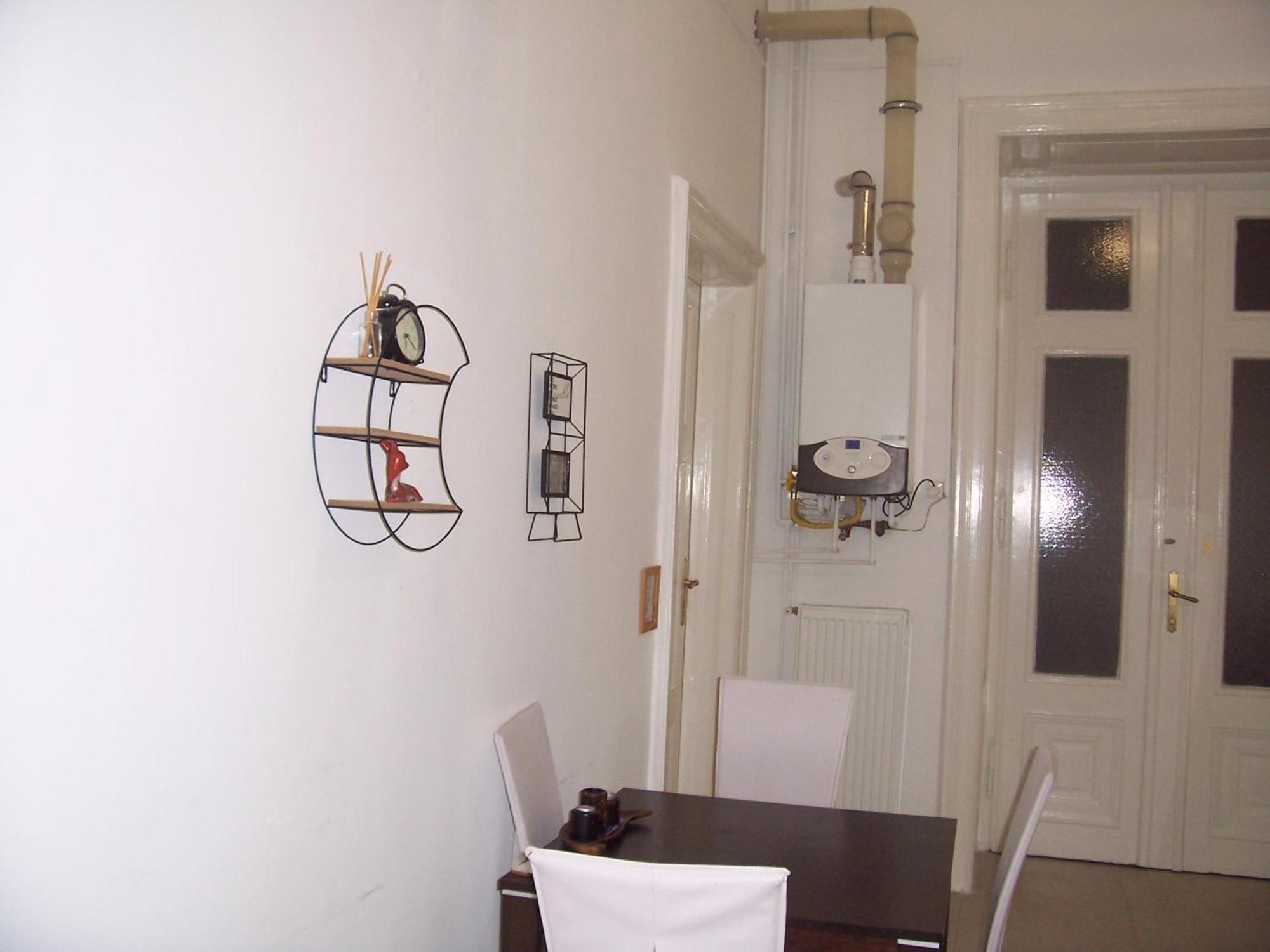 A & E Apartment Будапеща Екстериор снимка